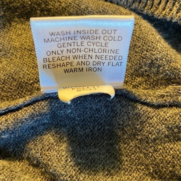 banana Republic Sweater Charcoal Gray Sz Jr M - Picture 8 of 11
